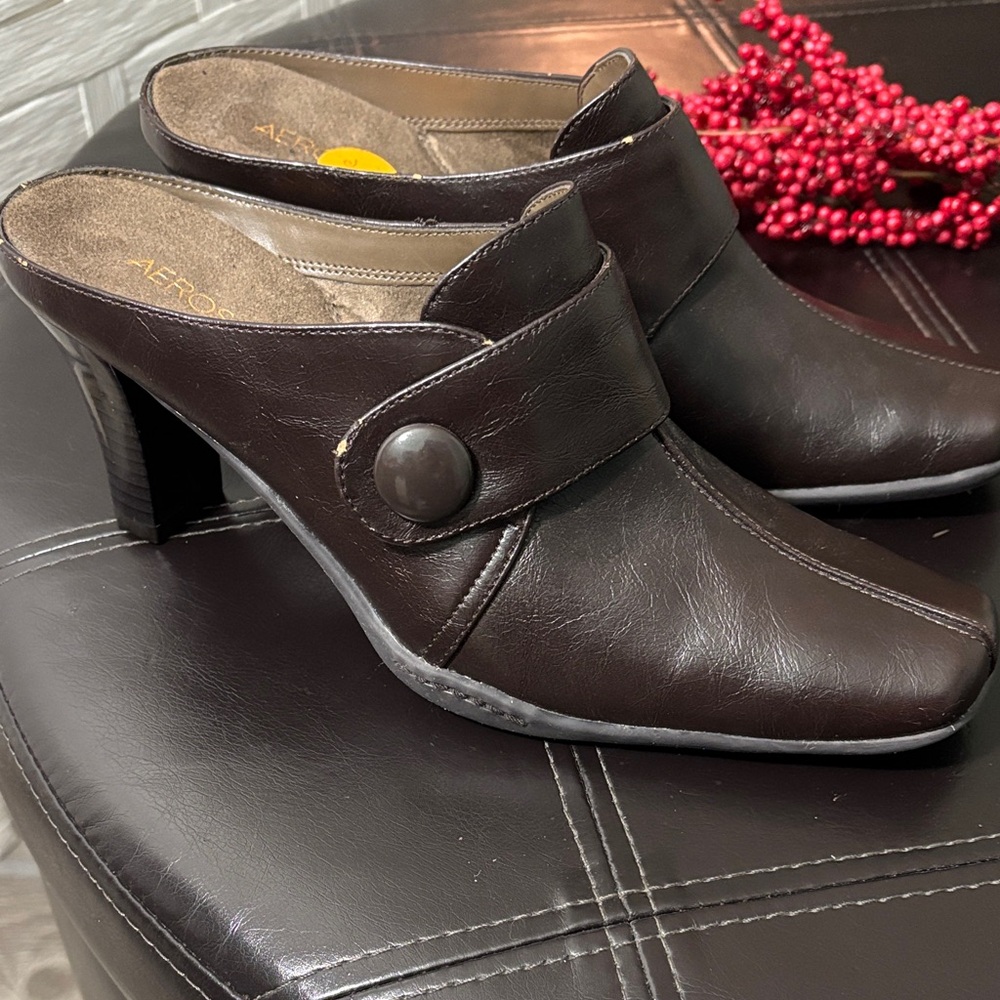 AEROSOLES Women's Dark Brown Heeled Mules